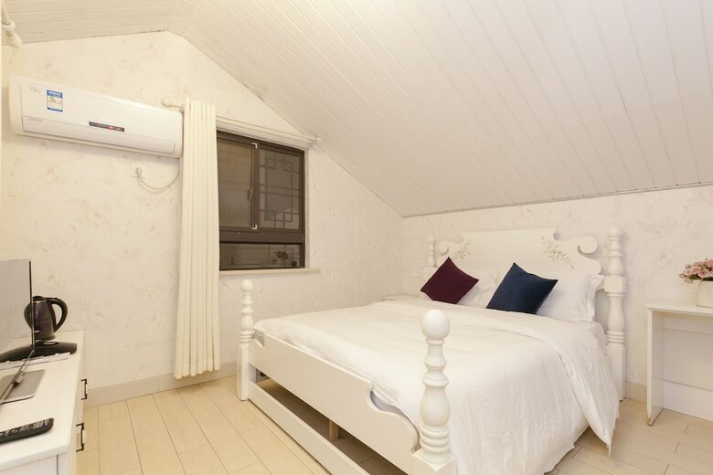 Bed & Breakfast Stay In Joy Xiaoyin Tongli