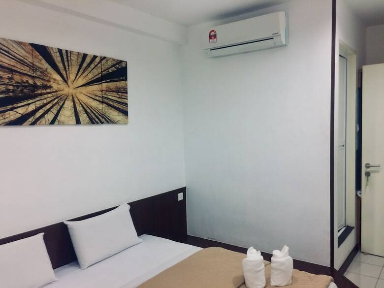 Hotel Api-api Guest House