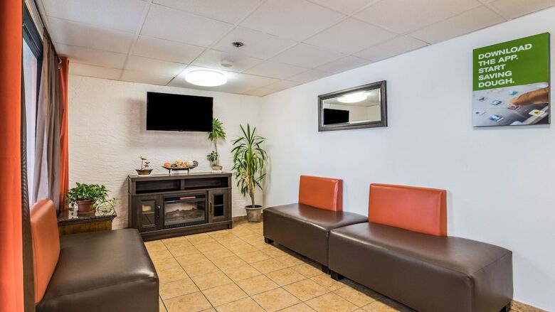 Hotel Motel 6 Elk Grove Village