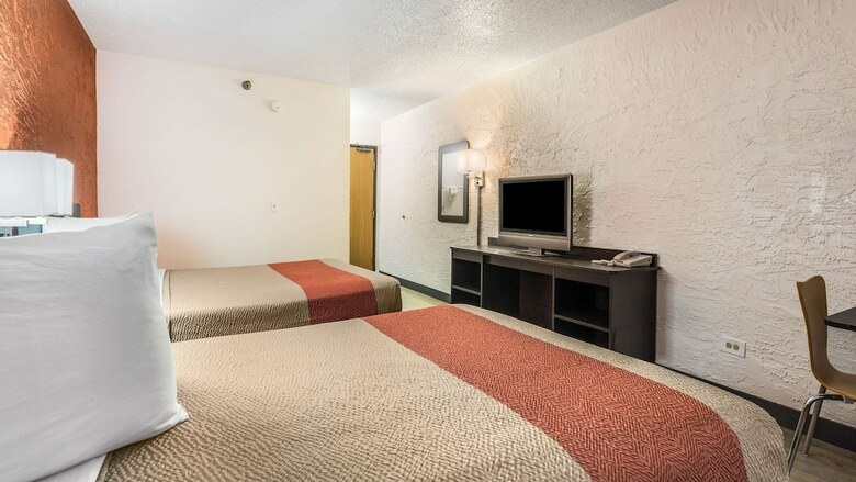 Hotel Motel 6 Elk Grove Village