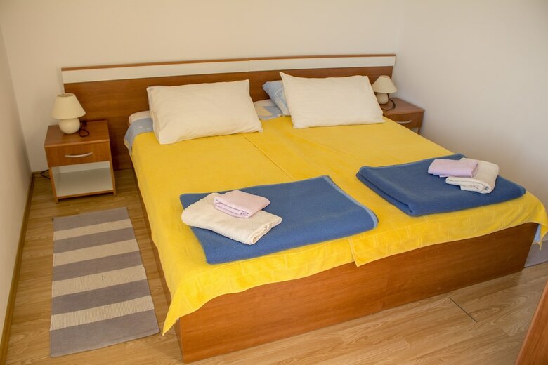 Apartments Lira