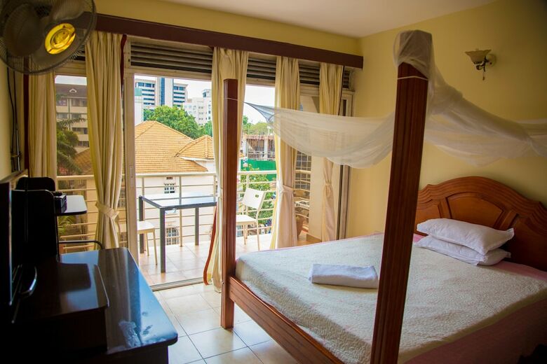Aparthotel Shumuk Hotel And Apartments