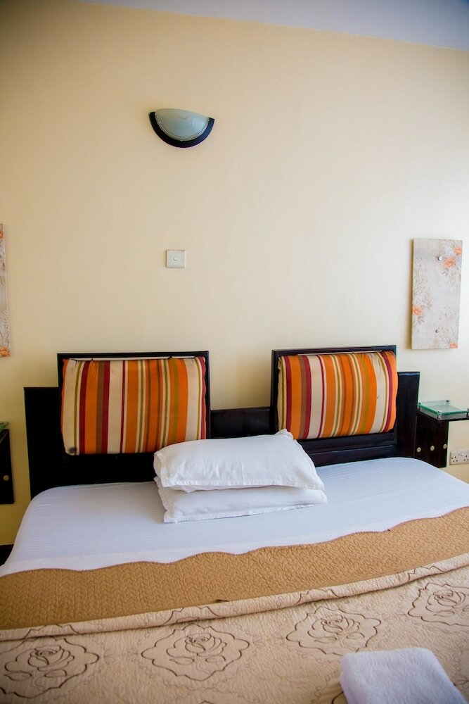 Aparthotel Shumuk Hotel And Apartments