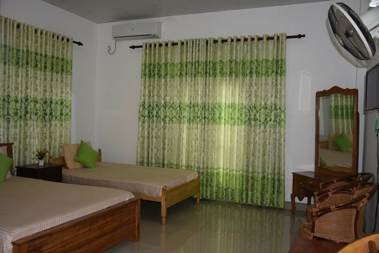 Green Palace Hotel