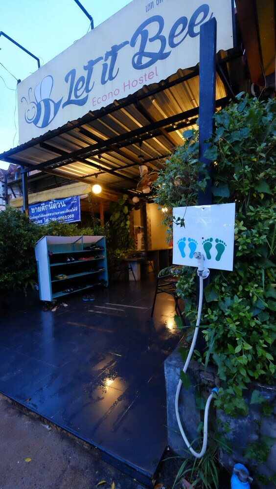 Hostal Let It Bee Econo Hostel