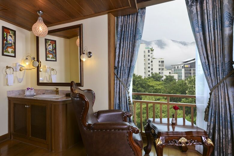 Peak Nimman Prestige Hotel