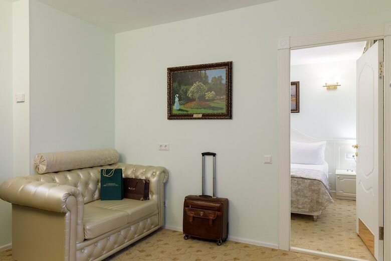 Beloe Derevo Hotel