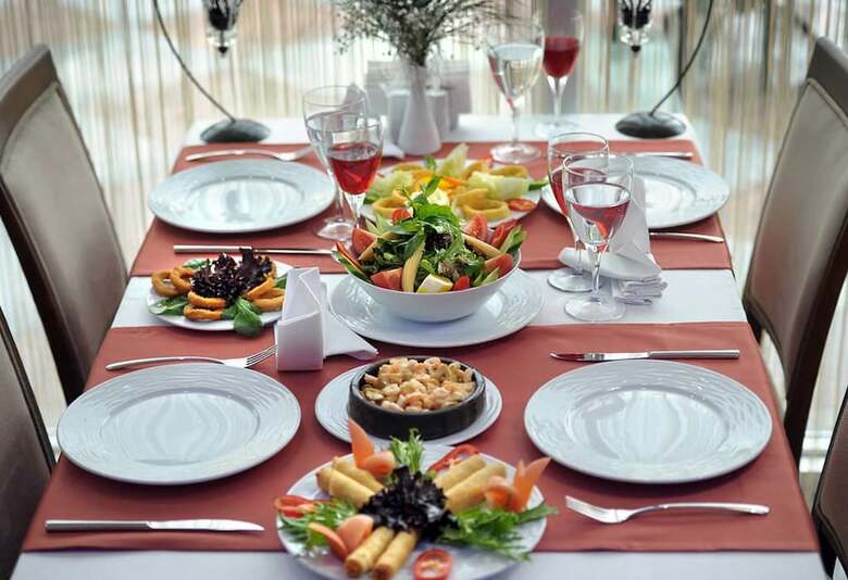Rhiss Hotel Bostanci