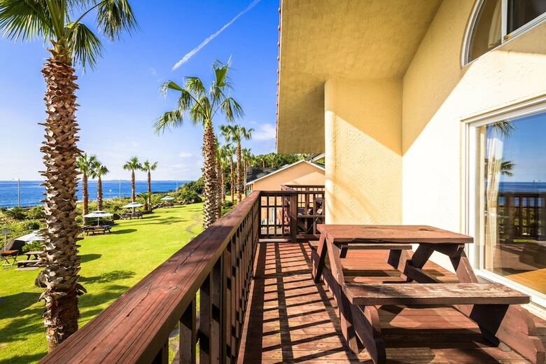 Longbeach Pension
