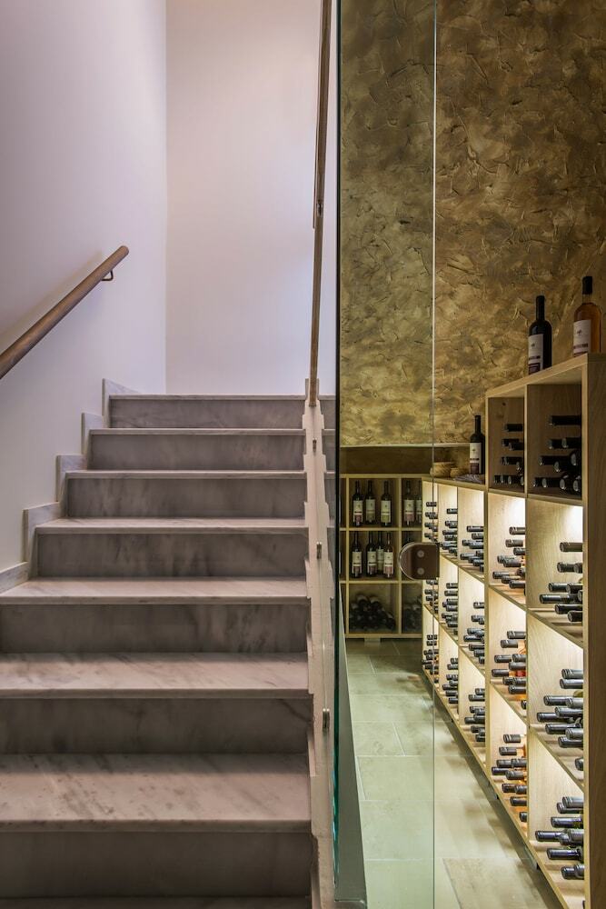 Mirabilia Boutique Hotel