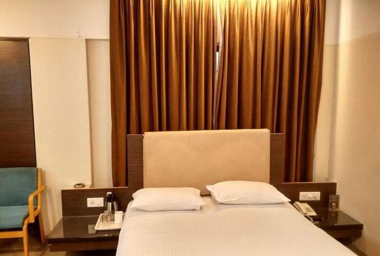 Hotel Basera
