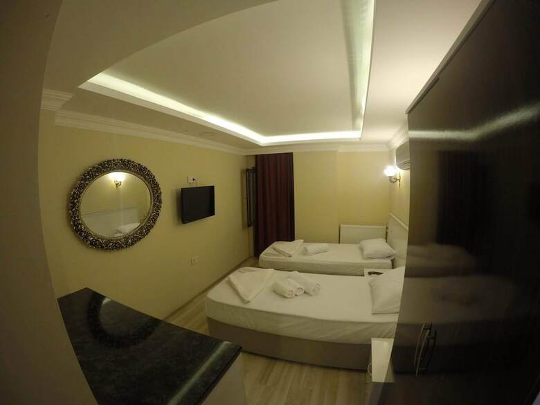 Center Park Hotel