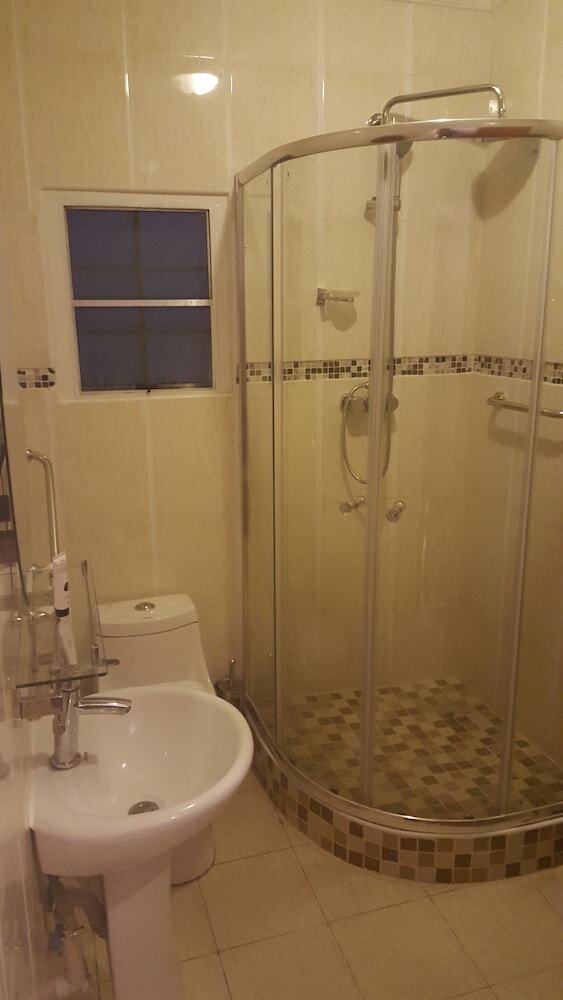 Hotel Mathlyn Guest House