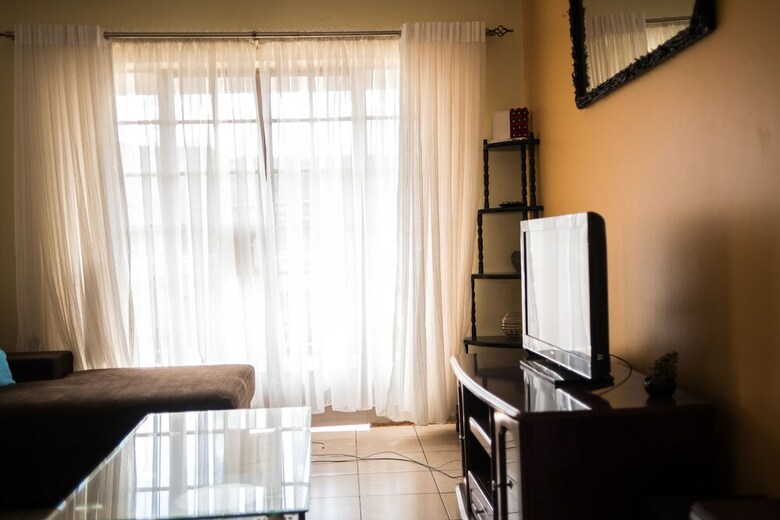 Apartamentos J12 Residence