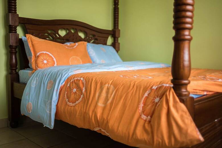 Apartamentos J12 Residence