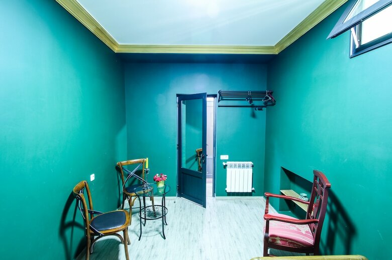 Hostal Mga Hostel & Tours