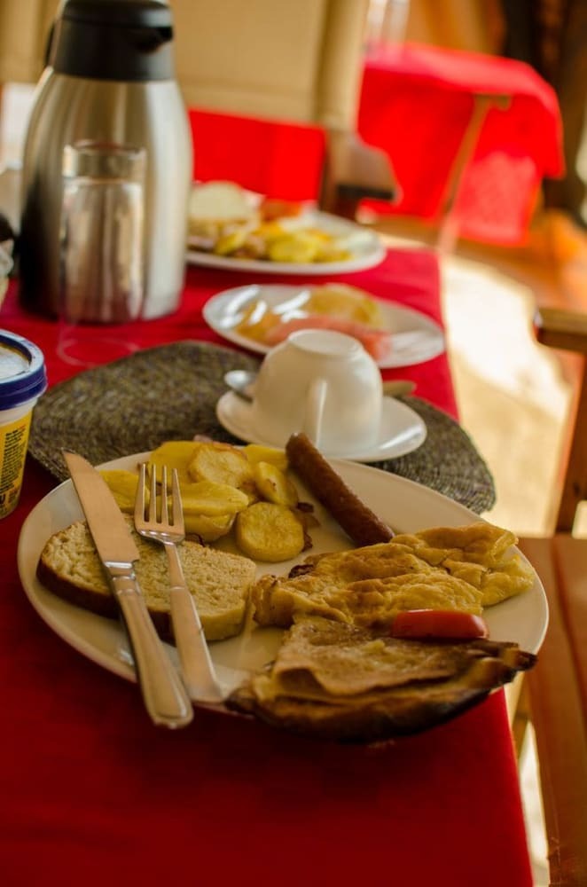 Posada Gnu Ndutu Camp