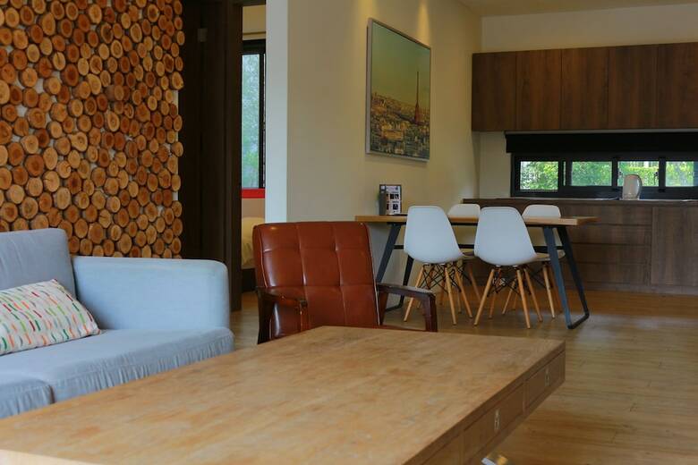 Bed & Breakfast Dou House