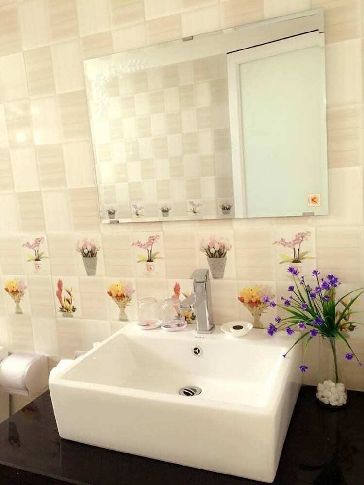 Lavender Hotel