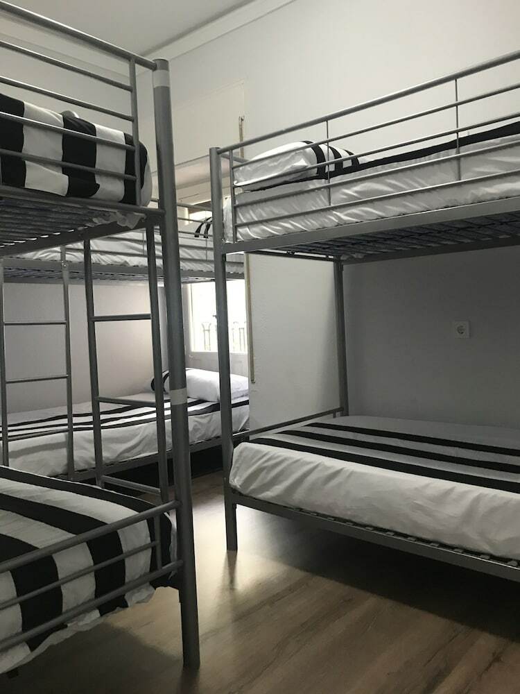 Hostal Jmg Hostel Madrid