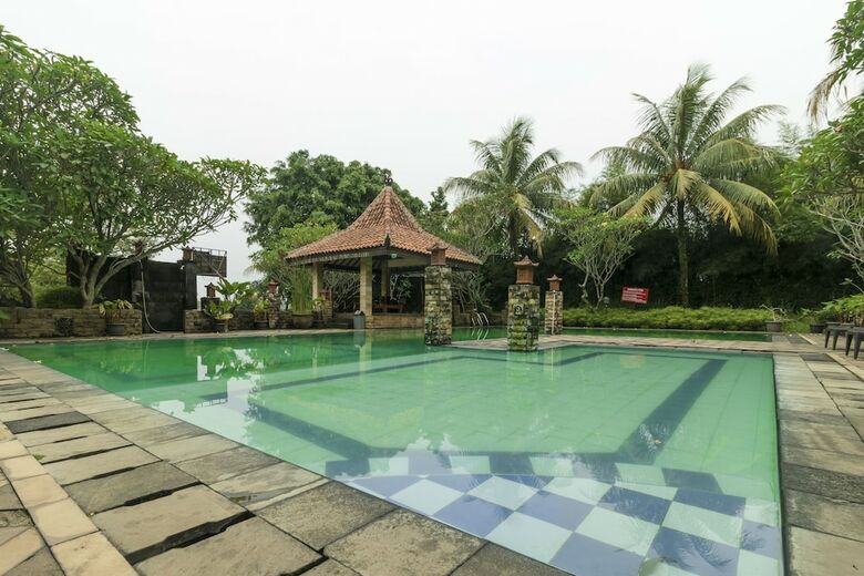 Hotel Reddoorz @ Desa Cijulang Sentul