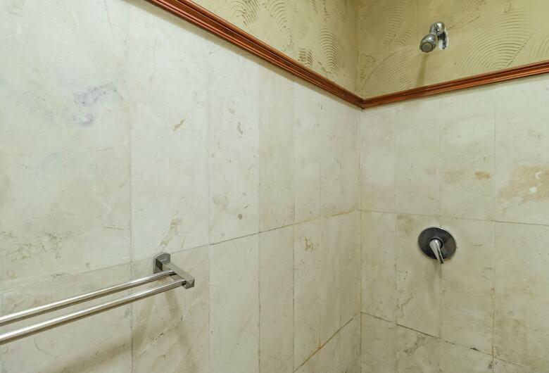 Hotel Reddoorz @ Desa Cijulang Sentul