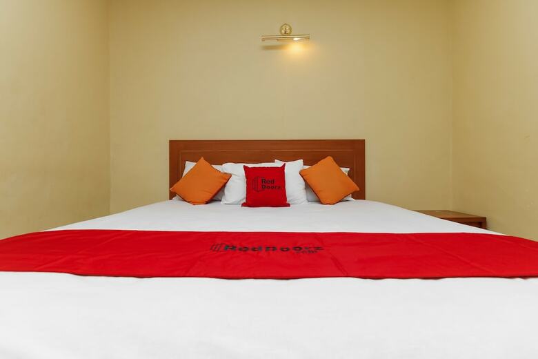 Hotel Reddoorz @ Desa Cijulang Sentul
