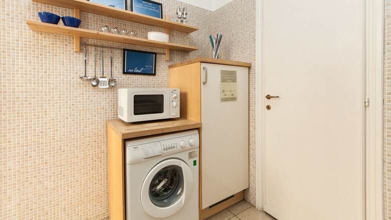 Apartamento Rental In Rome Arenula Balcony