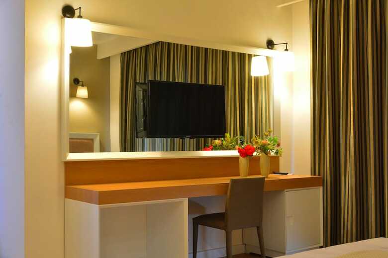 Hotel Sandy Beach Resort