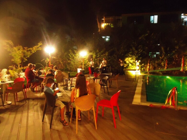 Hotel Sandy Beach Resort