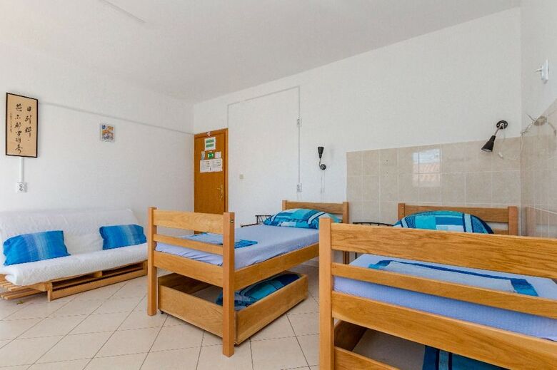 Hostal Hostel Oktarin