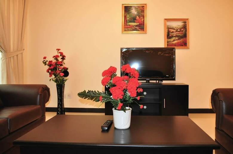 Golden Treasure Tower Family Apartment
