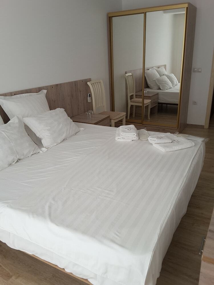 Hotel Nokhcho-star