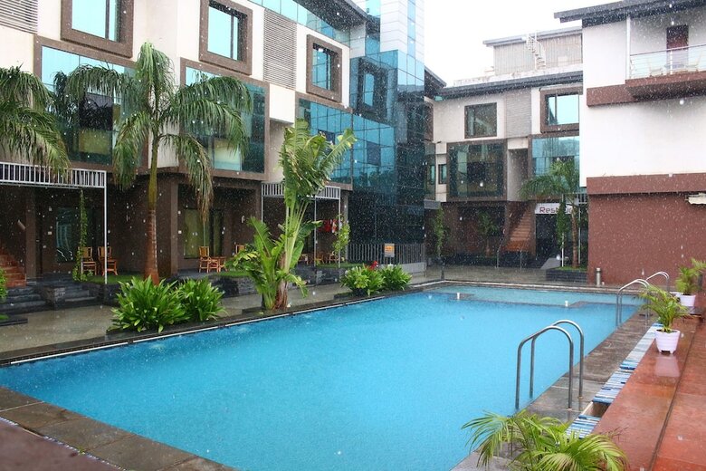 Hotel Krishna Park Resort