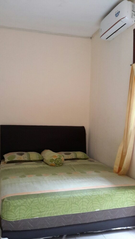 Hotel Mandiri Senggigi Homestay