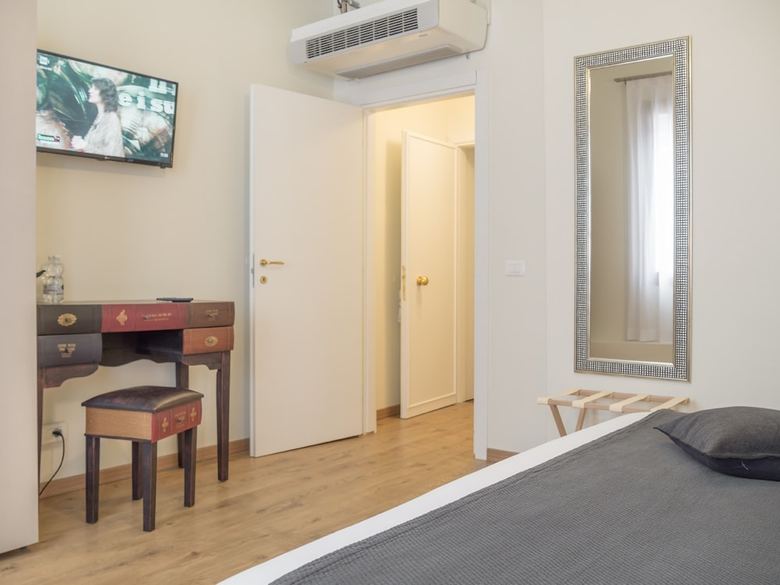 Grand Canal Suites