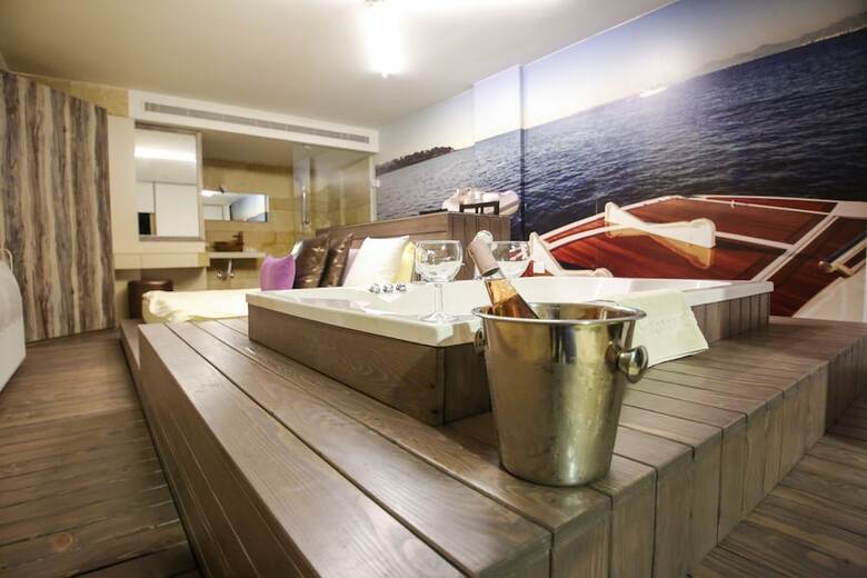 Hotel Four Seasons Halat