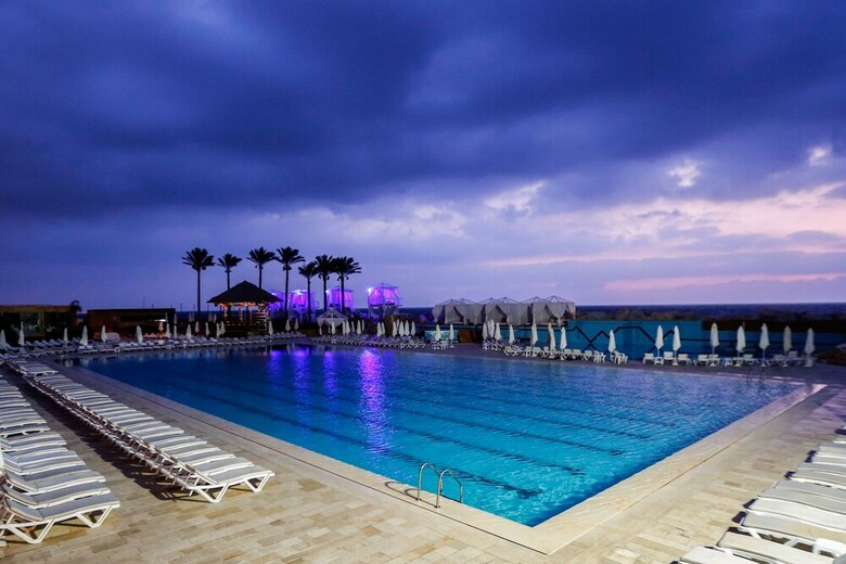 Hotel Four Seasons Halat