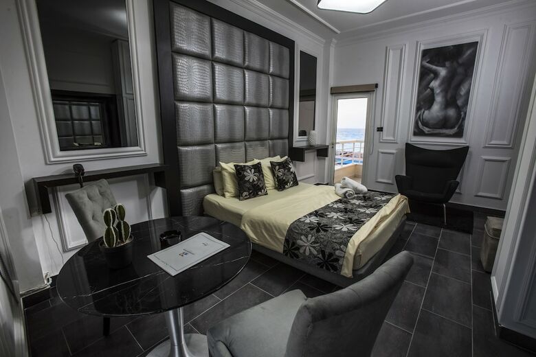 Hotel Four Seasons Halat