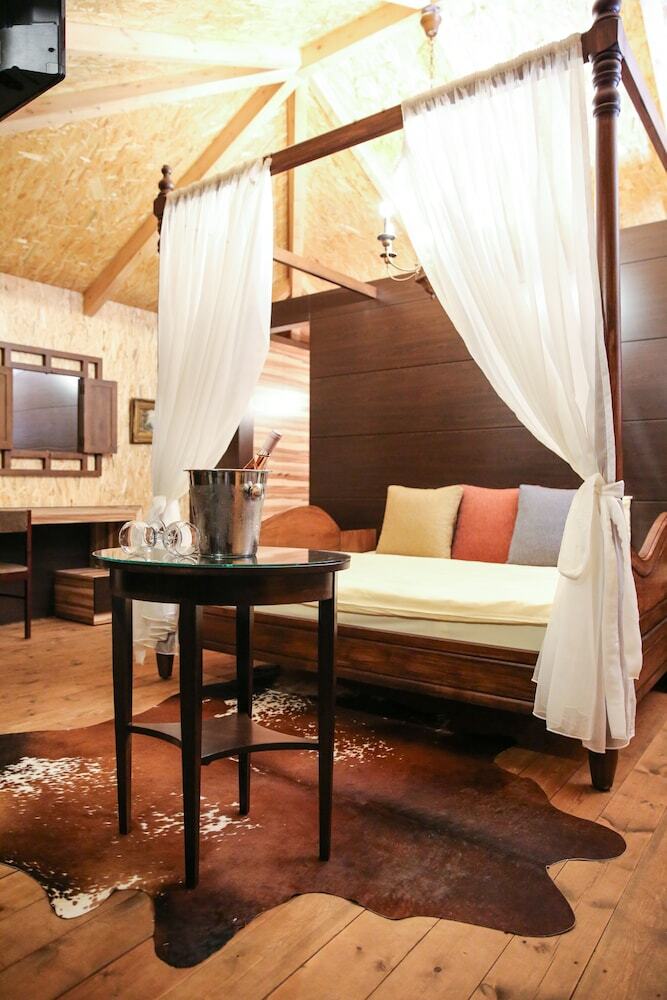Hotel Four Seasons Halat