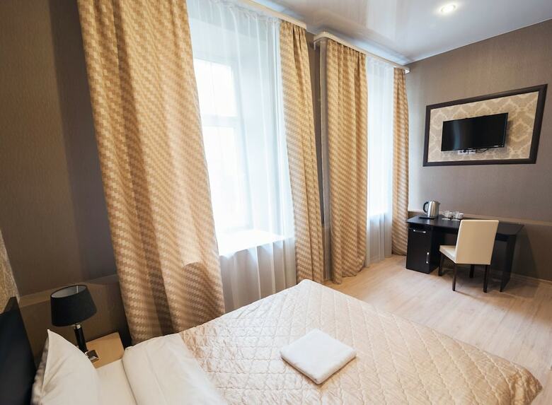 Gloryvell Hotel