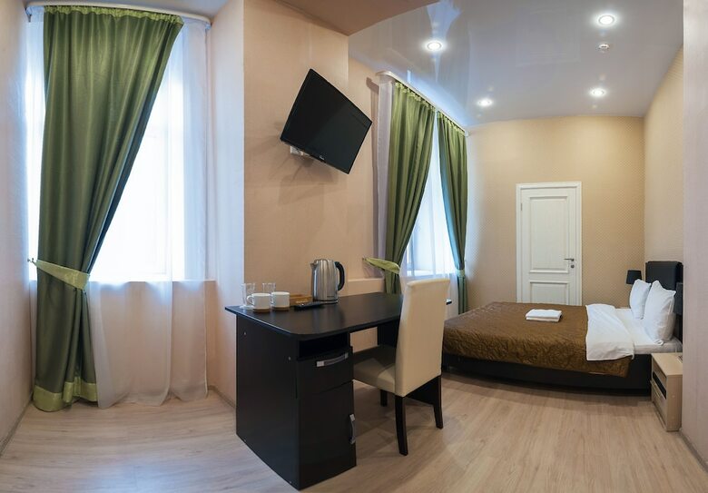 Gloryvell Hotel