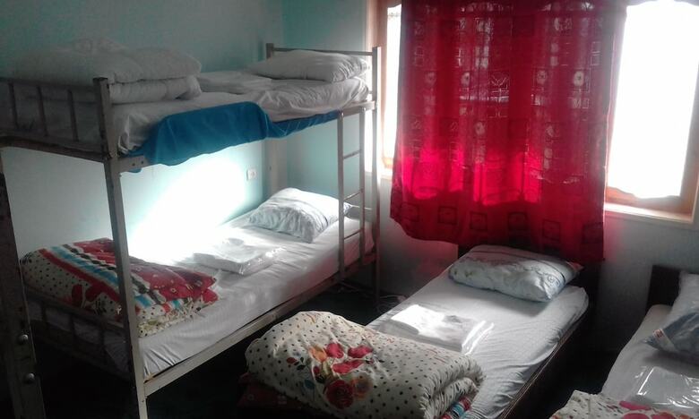 Hostal Canal Hostel