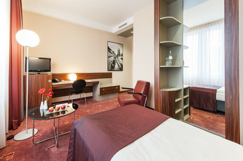 Azimut Hotel Cologne