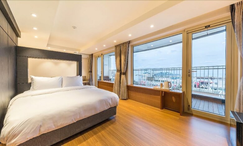Winners Hotel