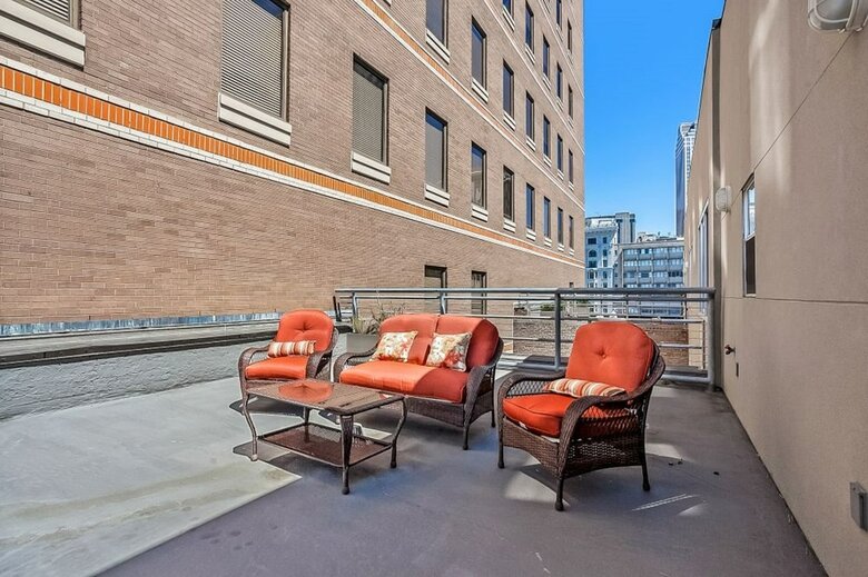 Aparthotel Luxury Condos In California Building By Hosteeva