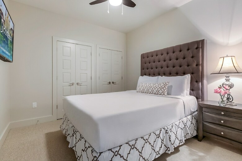 Aparthotel Luxury Condos In California Building By Hosteeva