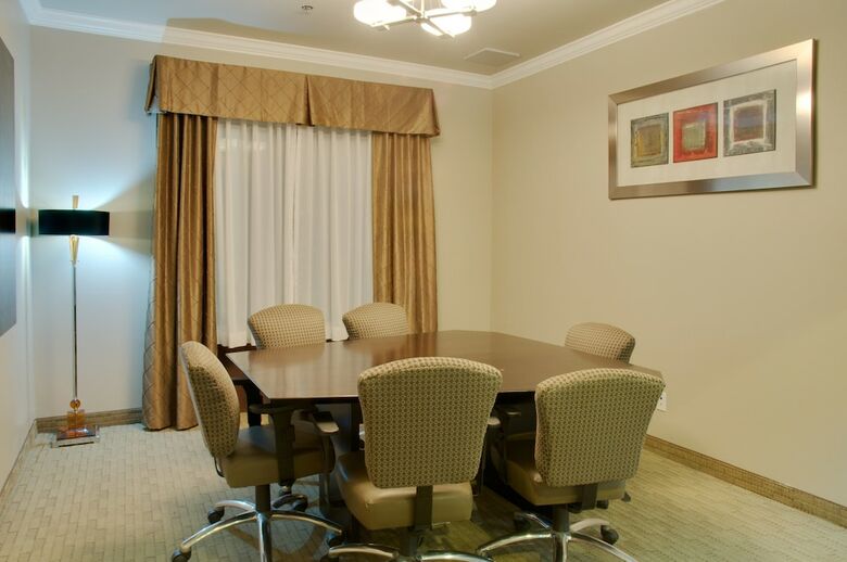 Holiday Inn Express Hotel & Suites Natchitoches