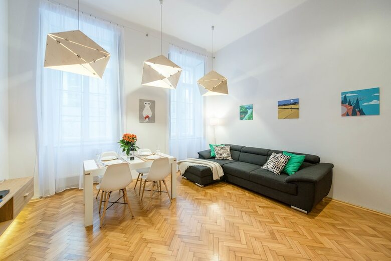 Oasis Apartments - Paulay Ede Street