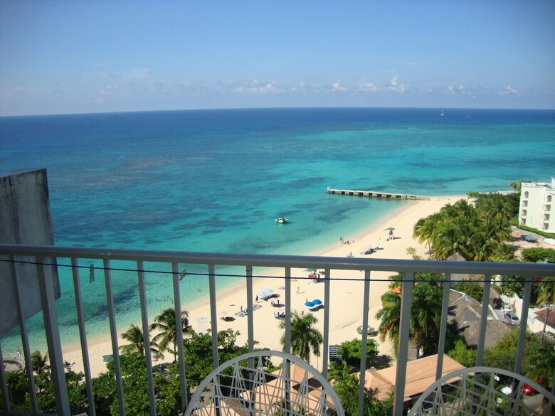 Apartamentos Sky View Beach Studio At Montego Bay Club Resort